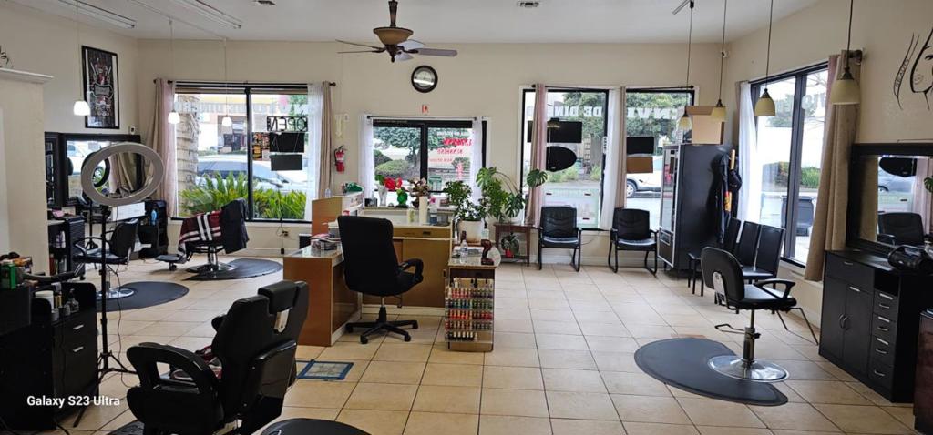 775 775 Trinity Avenue A