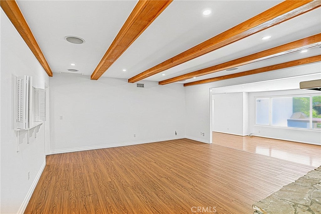 1200 W Rowan