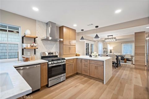 Photo of 3746 Gardenia Avenue, Long Beach, CA 90807 (MLS # OC25232738)