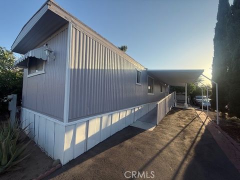 995 Pomona Corona CA 92882