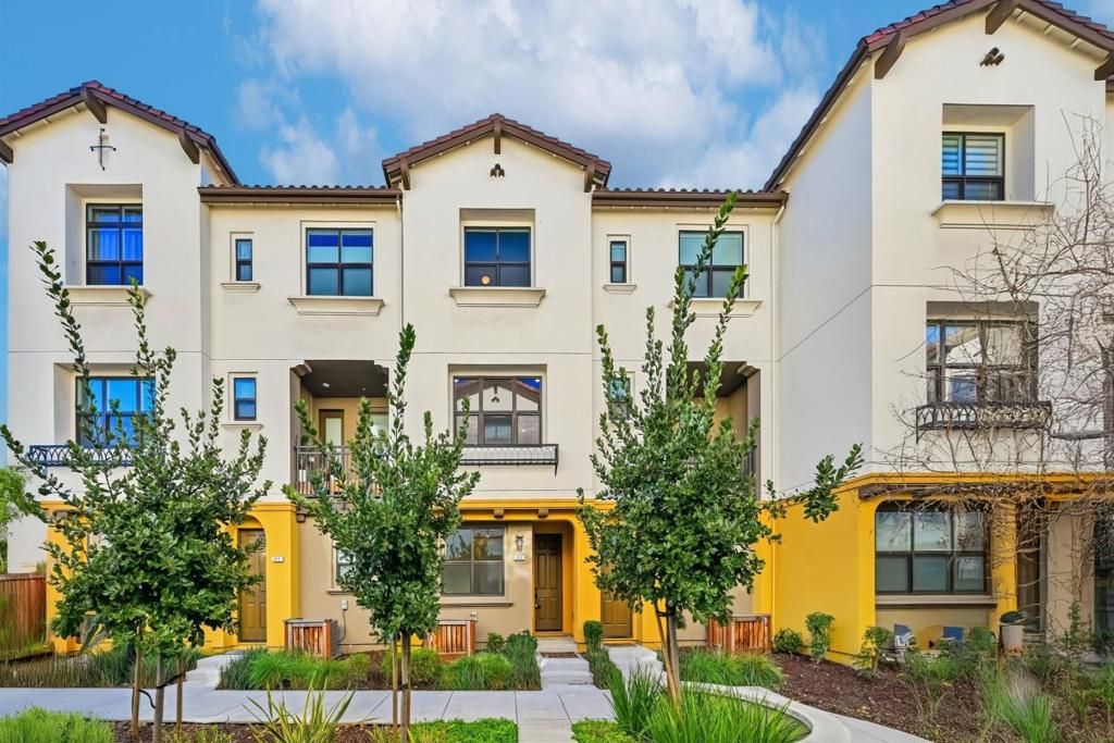 Photo of 815 Santa Cecilia Terrace, Sunnyvale, CA 94085 (MLS # ML82030182)