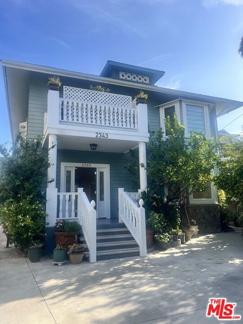Photo of 2337 Ocean View Avenue, Los Angeles, CA 90057 (MLS # 26875549)