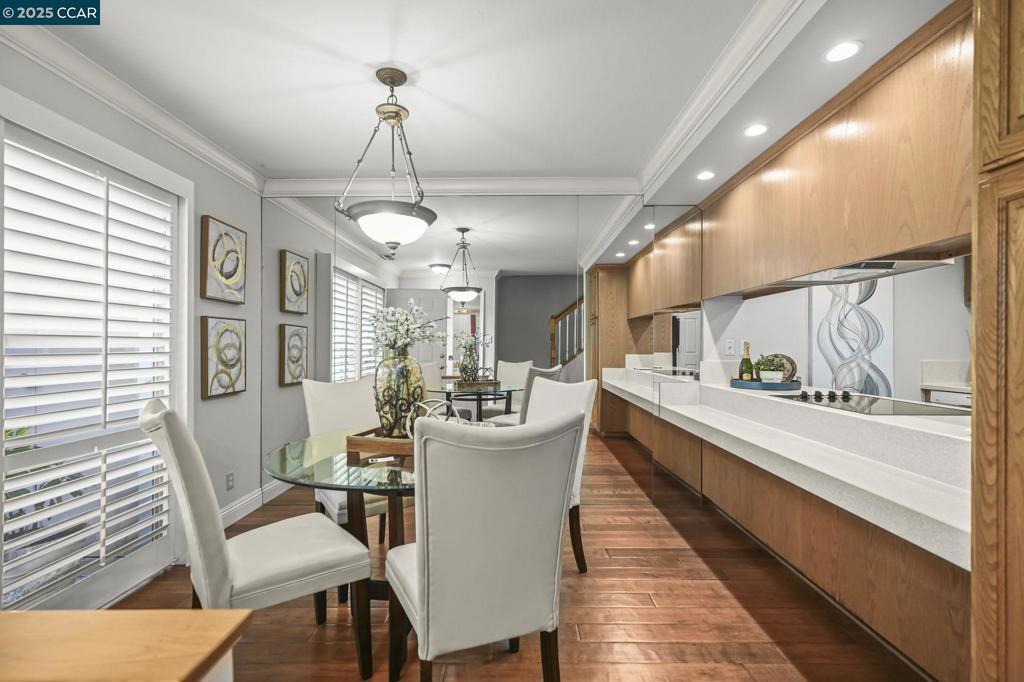 COLONY PARK - Residential