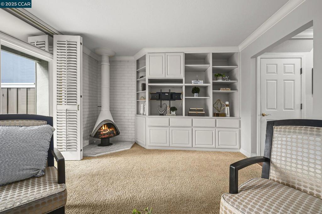 COLONY PARK - Residential