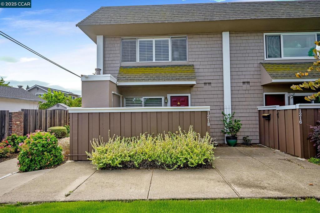 COLONY PARK - Residential