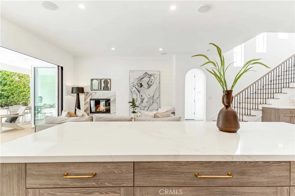 Newport Beach, California 92660, United States, 5 Bedrooms Bedrooms, ,5 BathroomsBathrooms,Residential,Active,177070