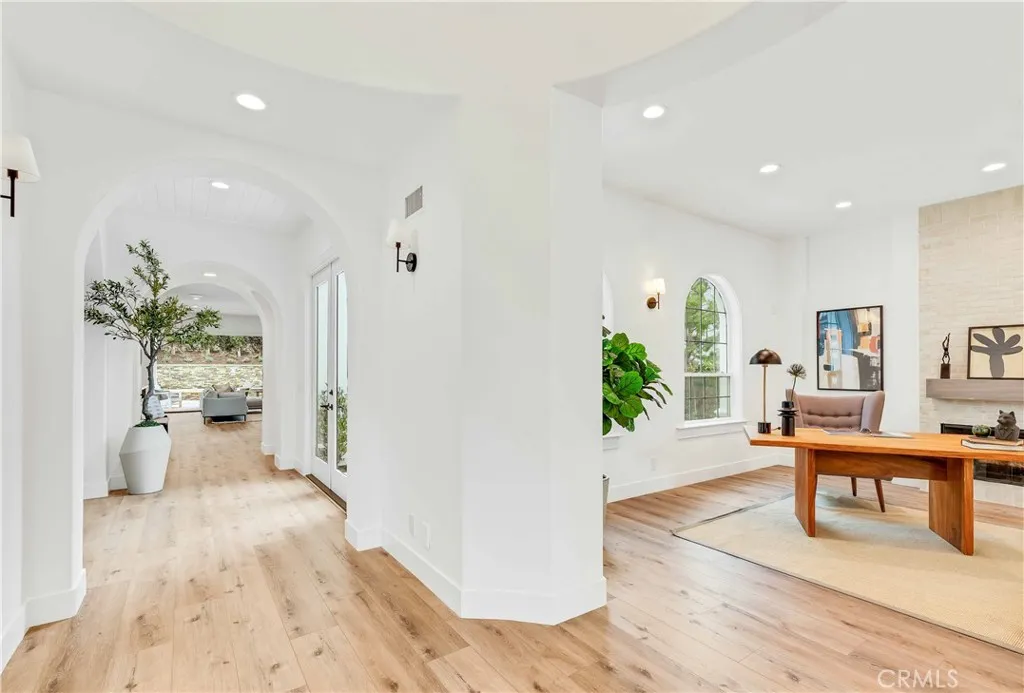 Newport Beach, California 92660, United States, 5 Bedrooms Bedrooms, ,5 BathroomsBathrooms,Residential,Active,177070