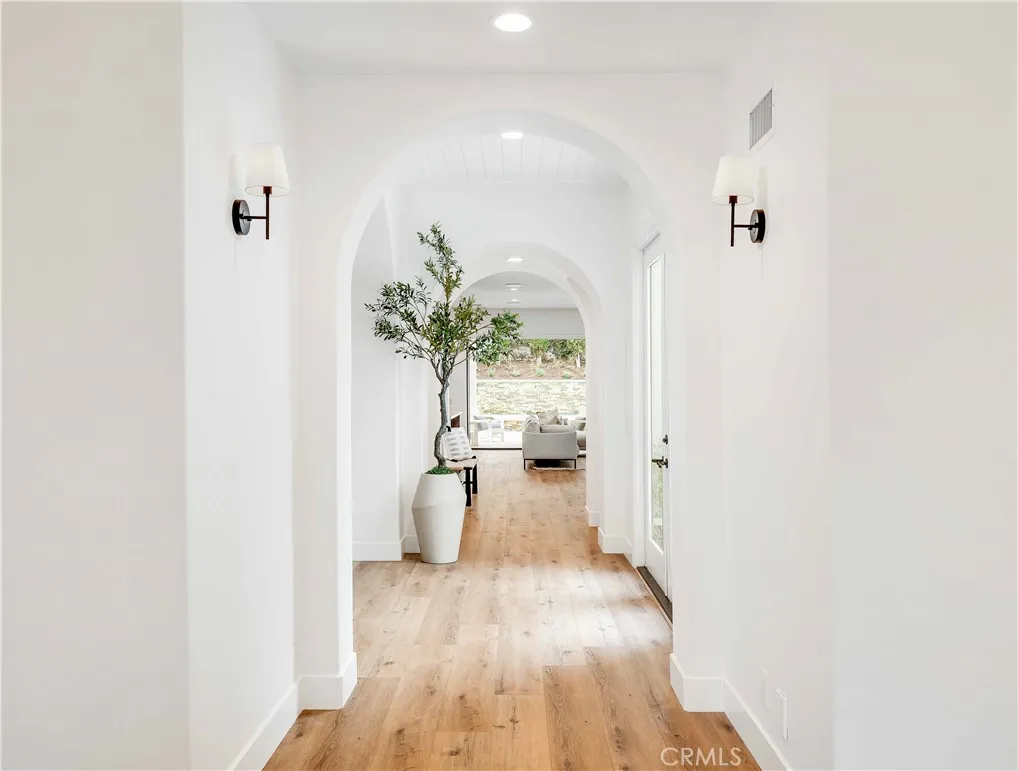 Newport Beach, California 92660, United States, 5 Bedrooms Bedrooms, ,5 BathroomsBathrooms,Residential,Active,177070