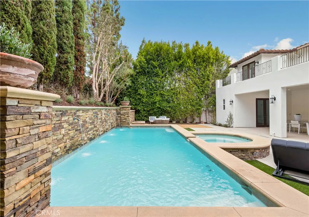 Newport Beach, California 92660, United States, 5 Bedrooms Bedrooms, ,5 BathroomsBathrooms,Residential,Active,177070