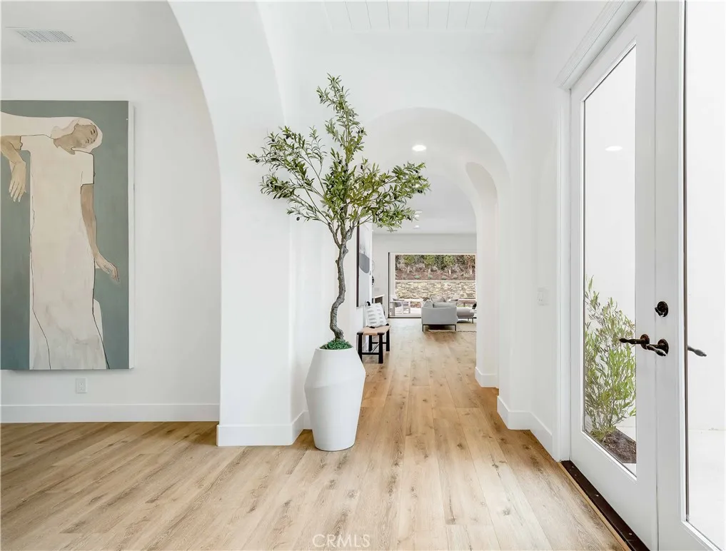 Newport Beach, California 92660, United States, 5 Bedrooms Bedrooms, ,5 BathroomsBathrooms,Residential,Active,177070