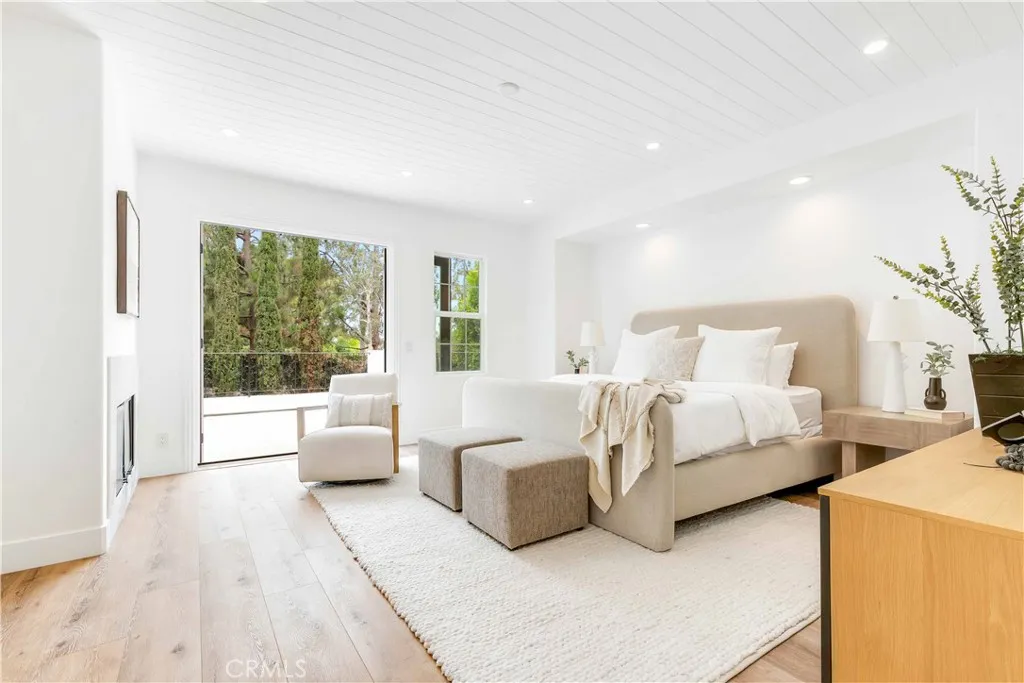 Newport Beach, California 92660, United States, 5 Bedrooms Bedrooms, ,5 BathroomsBathrooms,Residential,Active,177070