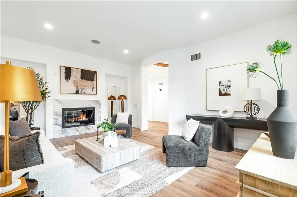 Newport Beach, California 92660, United States, 5 Bedrooms Bedrooms, ,5 BathroomsBathrooms,Residential,Active,177070