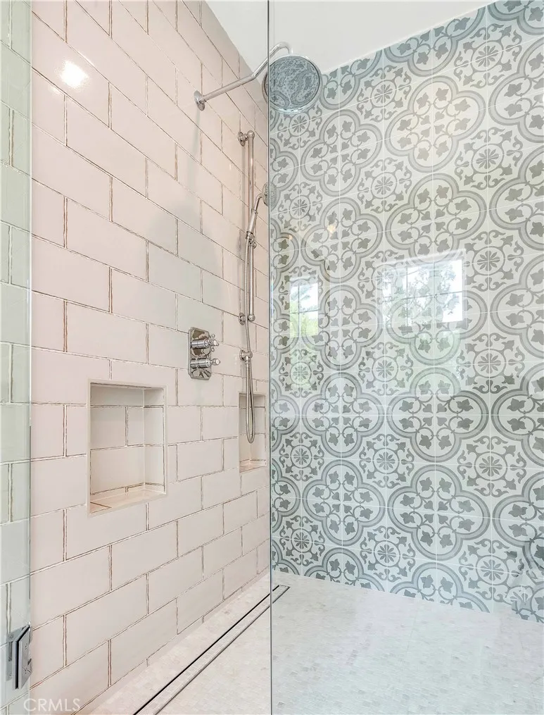 Newport Beach, California 92660, United States, 5 Bedrooms Bedrooms, ,5 BathroomsBathrooms,Residential,Active,177070