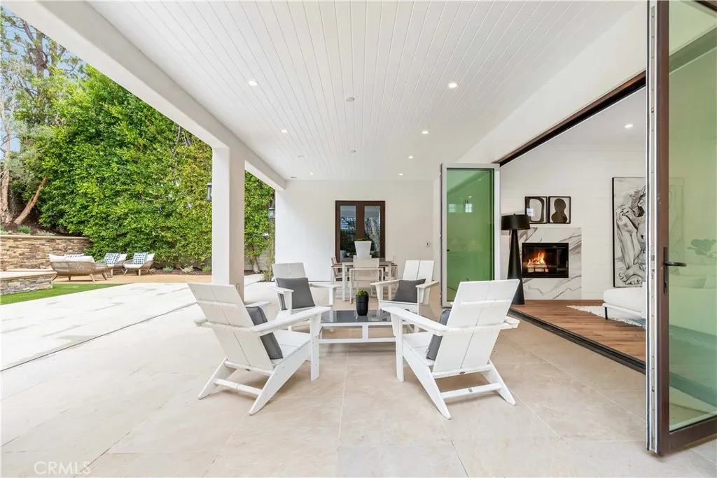 Newport Beach, California 92660, United States, 5 Bedrooms Bedrooms, ,5 BathroomsBathrooms,Residential,Active,177070