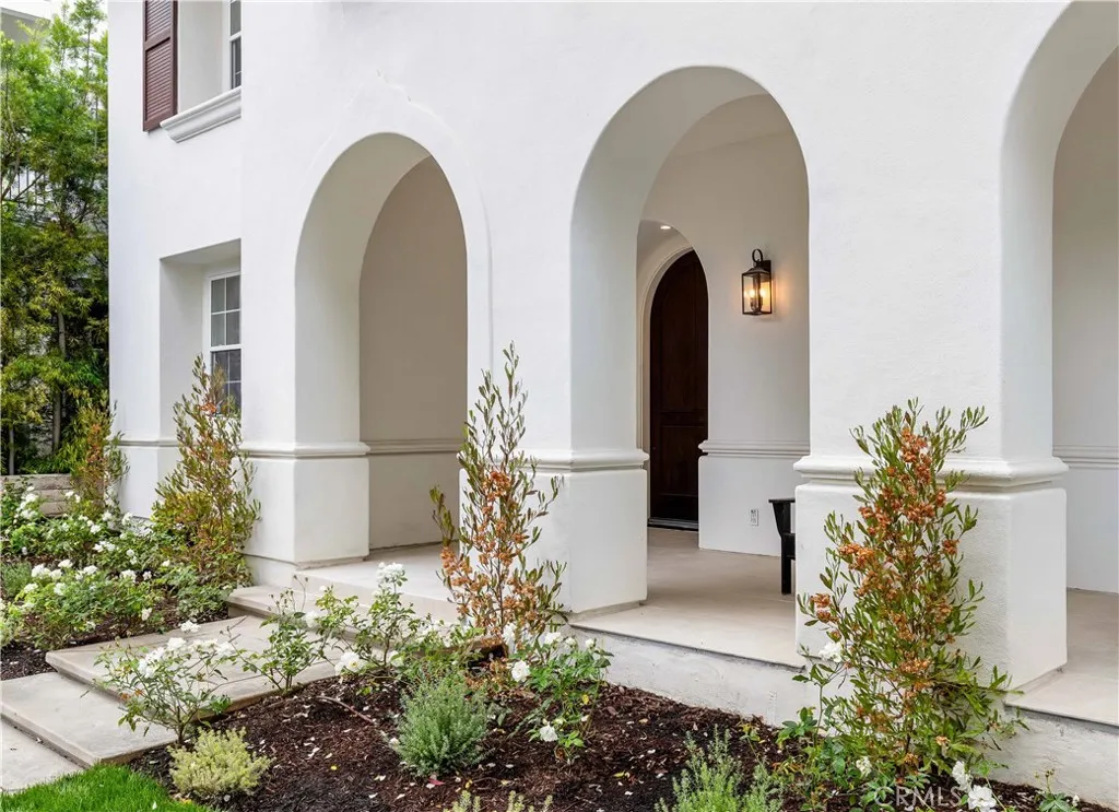 Newport Beach, California 92660, United States, 5 Bedrooms Bedrooms, ,5 BathroomsBathrooms,Residential,Active,177070