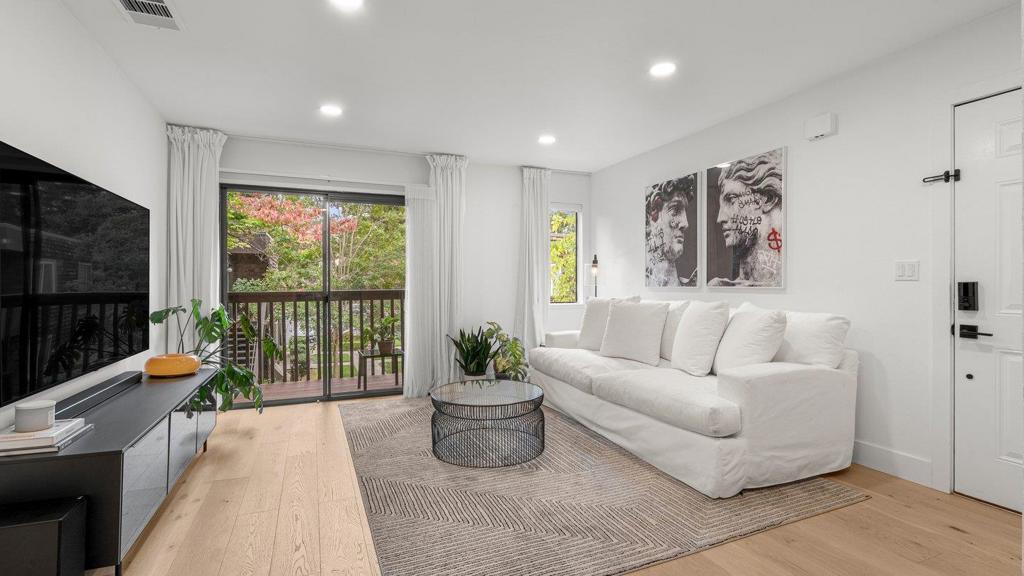 1231 Honey Trail
