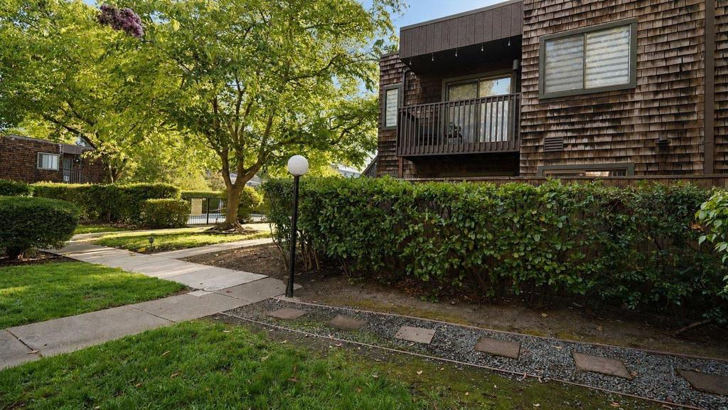 1231 Honey Trail