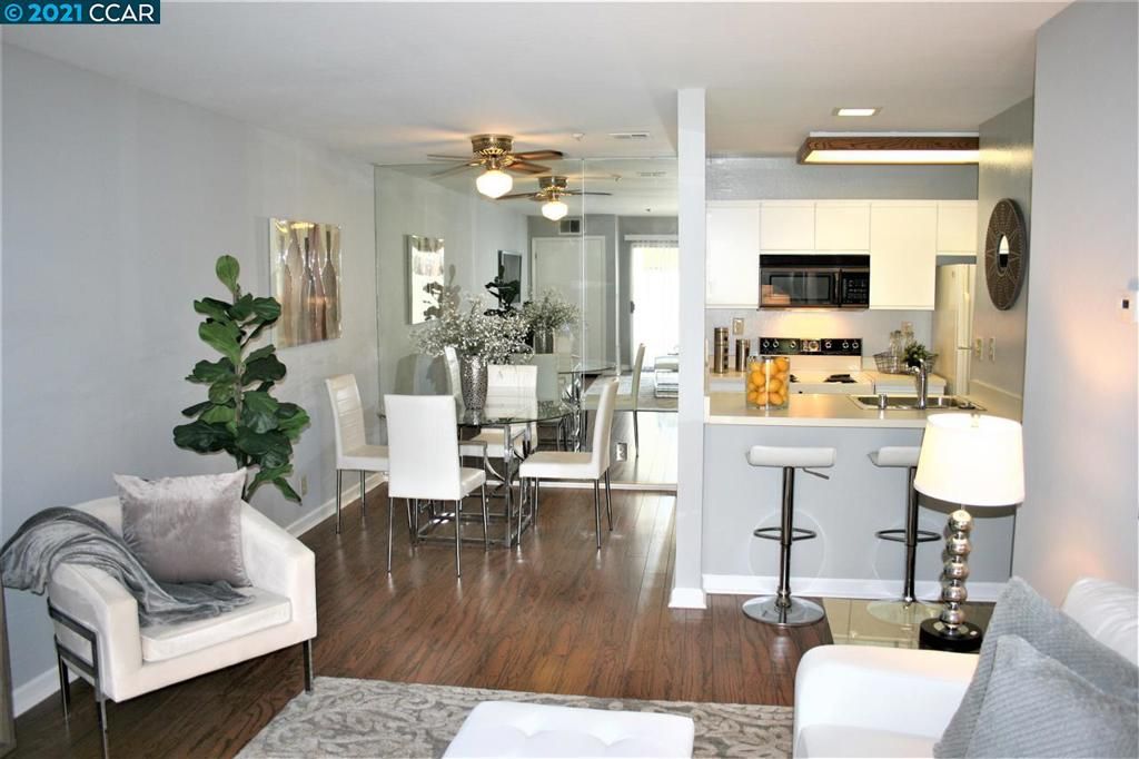 listing image 130721637824274703921