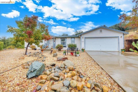 Photo of 18679 Vista DR Dr, Jamestown, CA 95327 (MLS # 41147063)