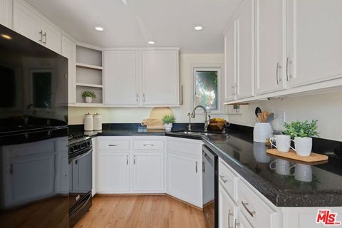 Tiny photo for 110 S Salinas Street #D, Santa Barbara, CA 93103 (MLS # 26652745)