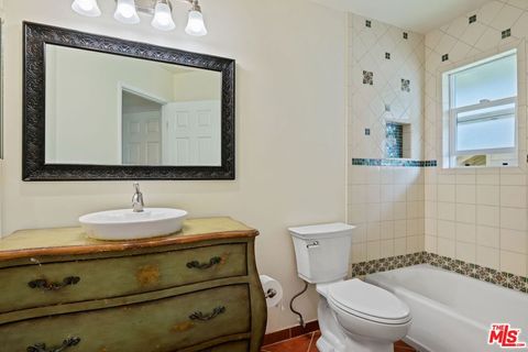 Tiny photo for 110 S Salinas Street #D, Santa Barbara, CA 93103 (MLS # 26652745)