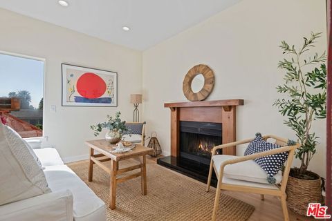 Photo of 110 S Salinas Street #D, Santa Barbara, CA 93103 (MLS # 26652745)