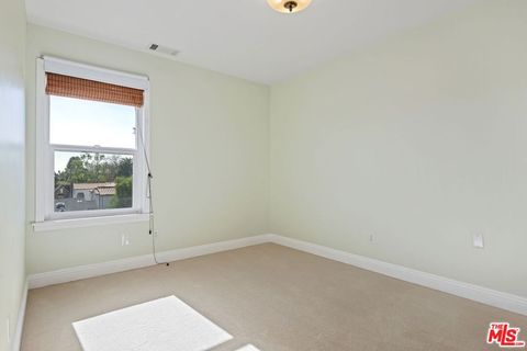 Tiny photo for 110 S Salinas Street #D, Santa Barbara, CA 93103 (MLS # 26652745)