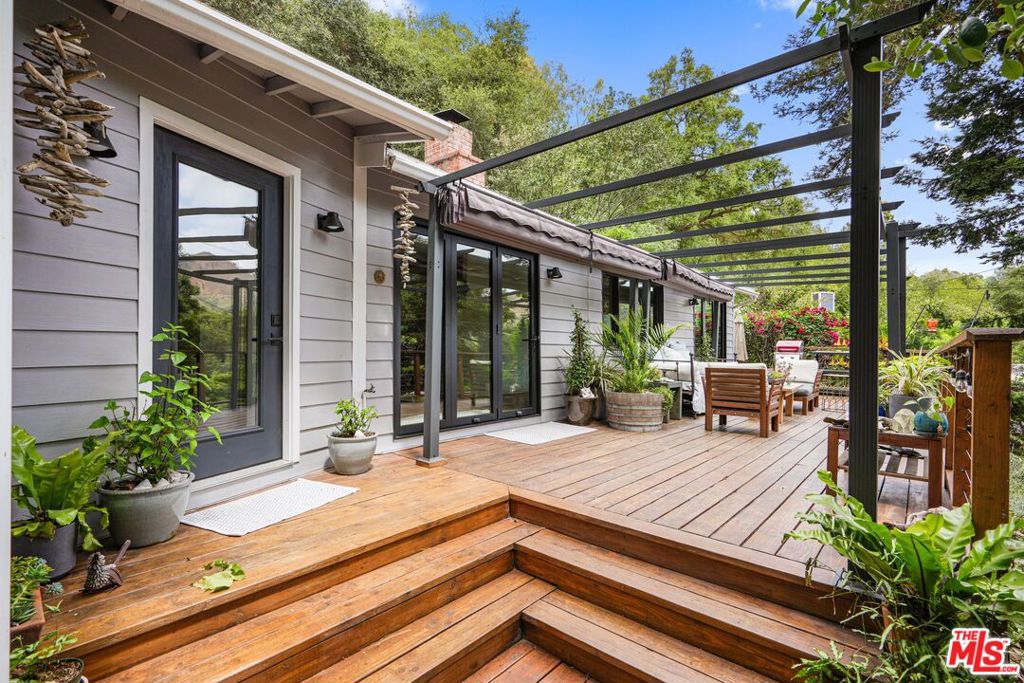 19817 Montau Drive
