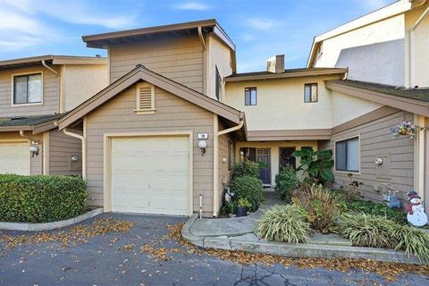 Photo of 8550 Wren Avenue #3B, Gilroy, CA 95020 (MLS # ML82027134)