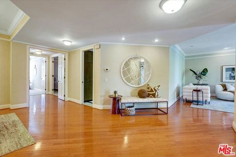 Photo of 4752 Park Encino Lane #212, Encino, CA 91436 (MLS # 26633045)
