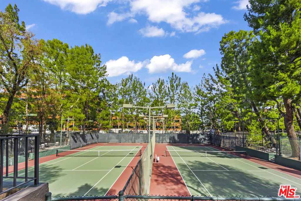 Photo of 4752 Park Encino Lane #212, Encino, CA 91436 (MLS # 26633045)