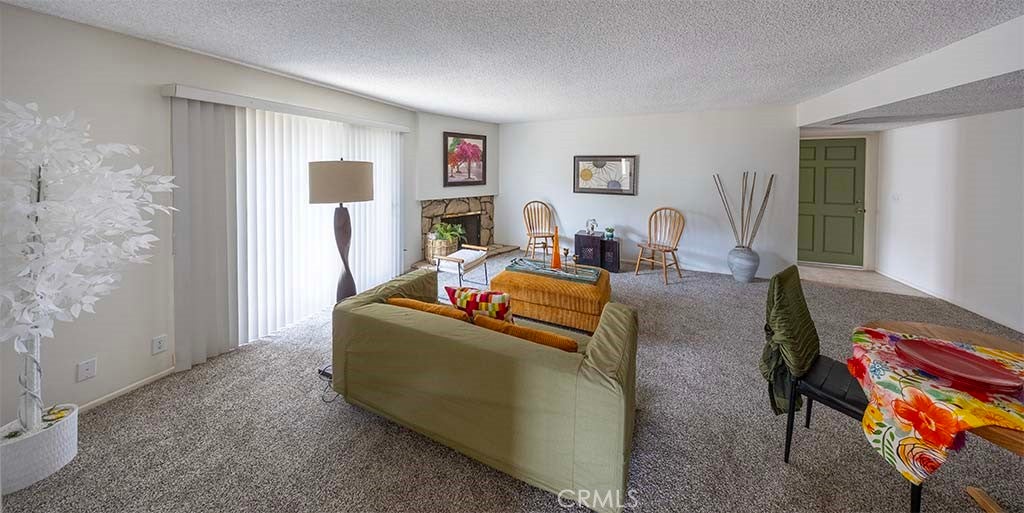 1854 W Skywood