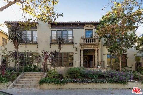 Photo of 177 N Sycamore Avenue, Los Angeles, CA 90036 (MLS # 26982867)