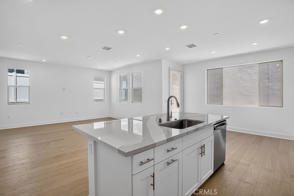 469 Citrus Oak Road
