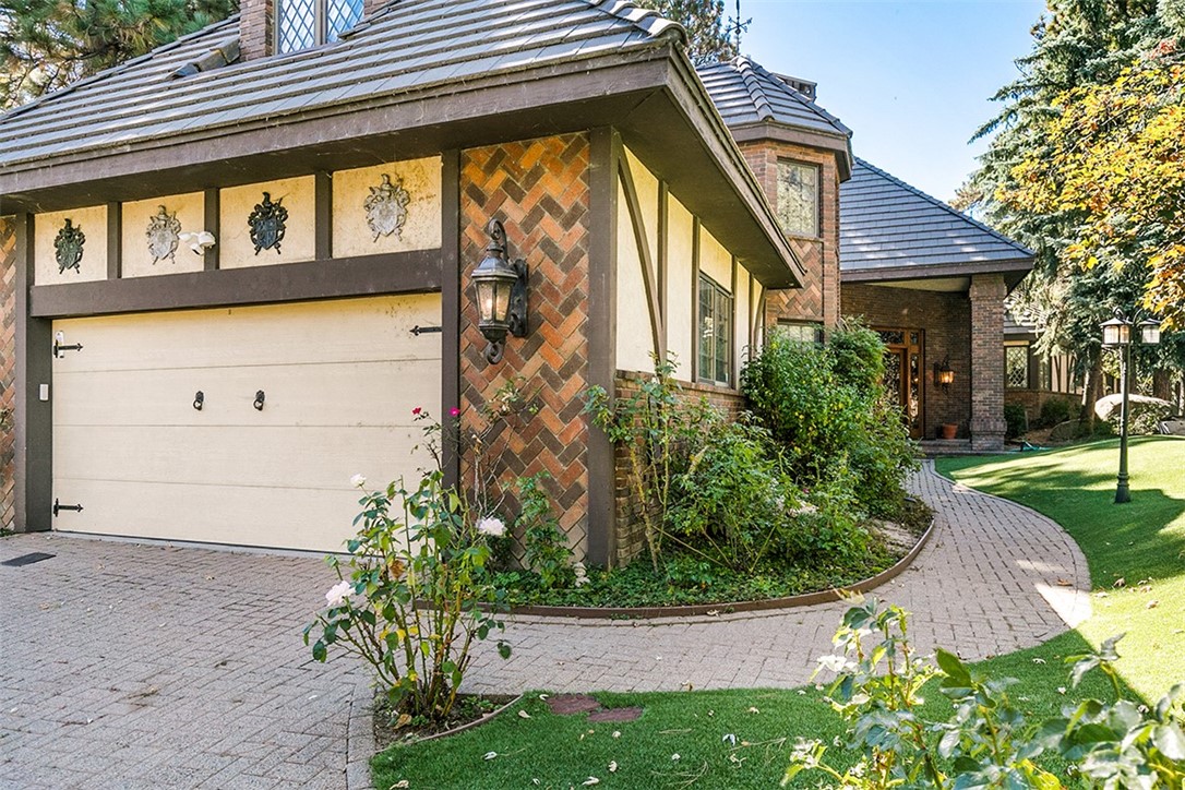 303 Lake Knoll Drive