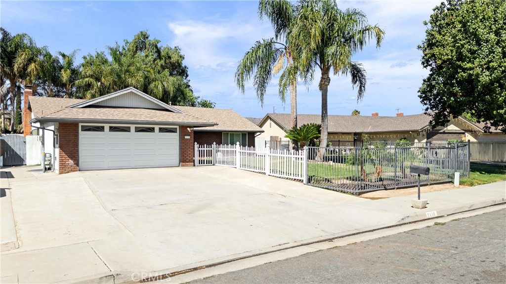 5130 Swallow Lane