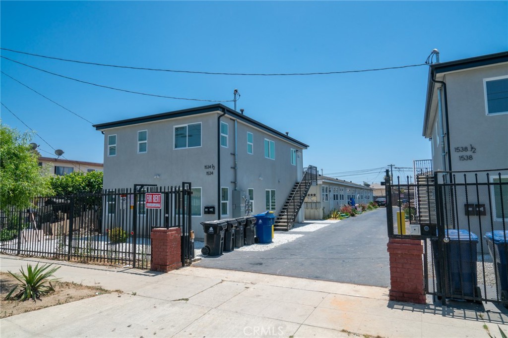 1536 W 226th Street