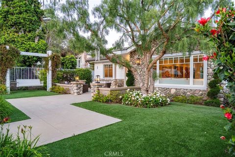 Photo of 461 Poplar Street, Laguna Beach, CA 92651 (MLS # LG26071538)