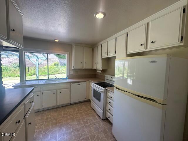 1120 Sunnyglenn Avenue