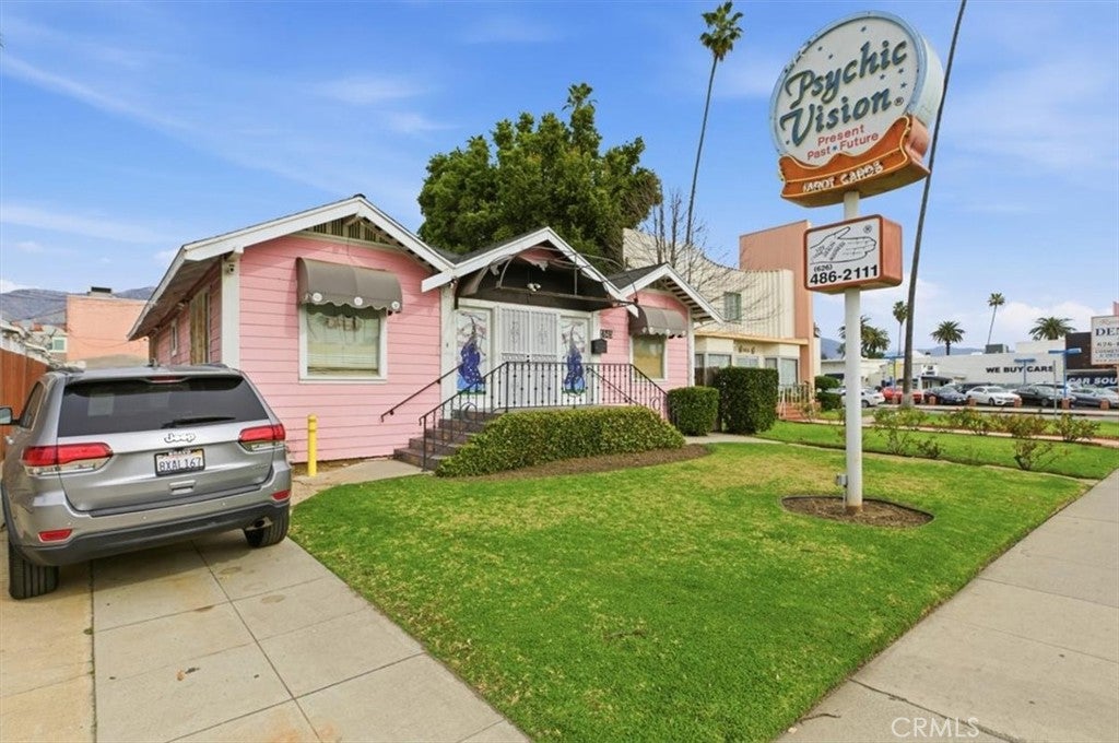 1845 E Colorado