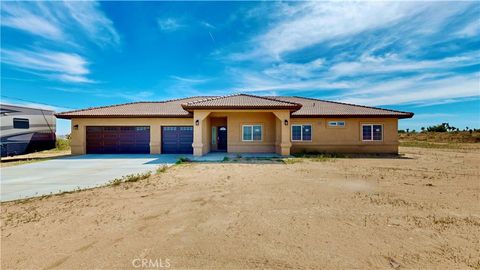 10625 Caughlin Road Phelan CA 92371