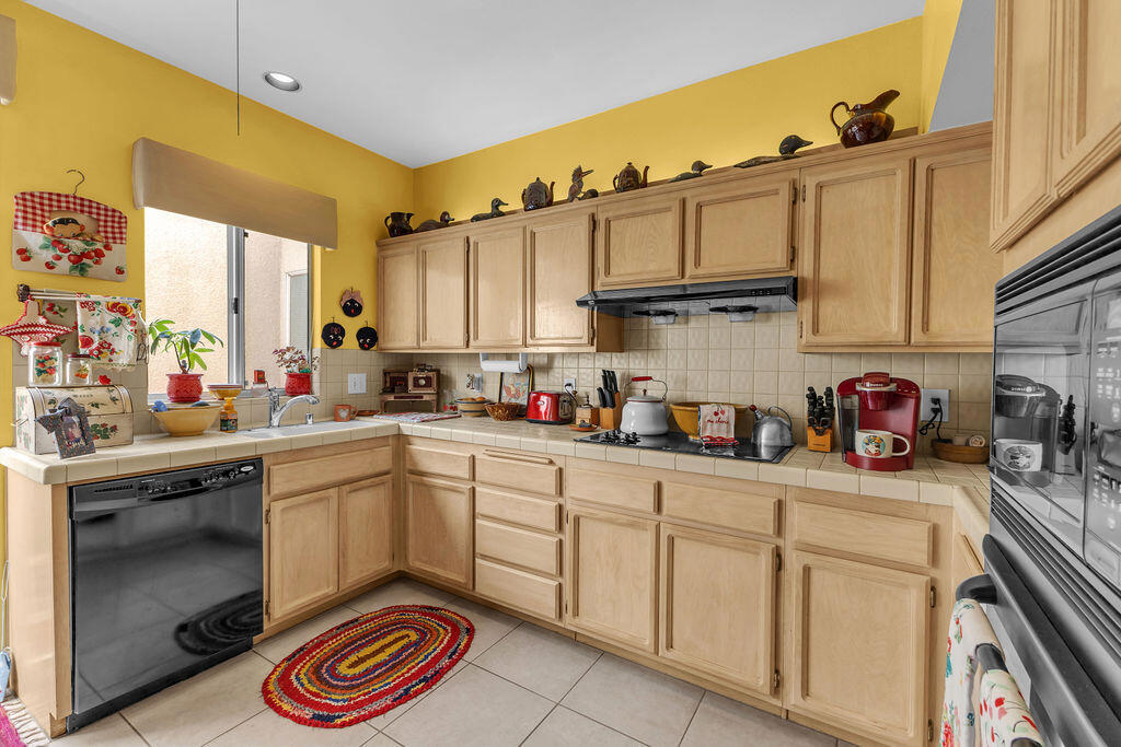 Lake Mirage Racquetball Club - Residential