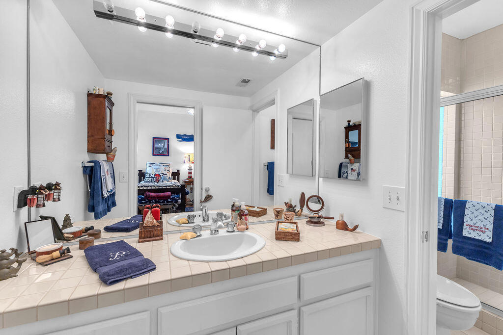Lake Mirage Racquetball Club - Residential