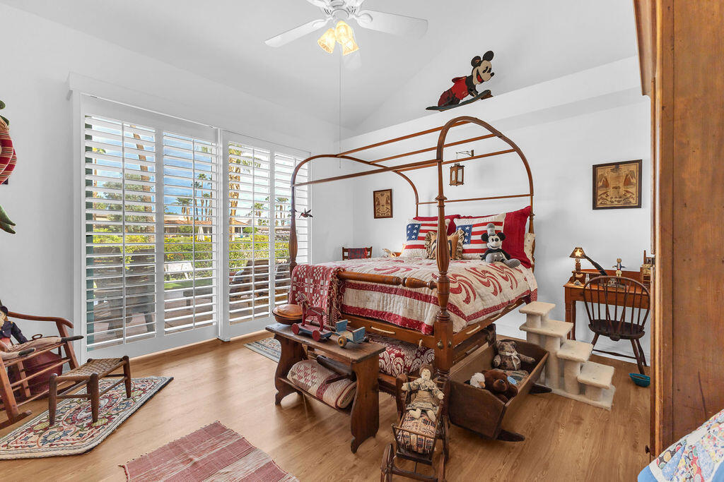 Lake Mirage Racquetball Club - Residential