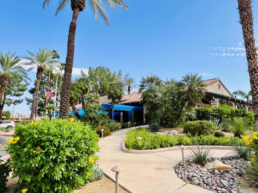 Lake Mirage Racquetball Club - Residential