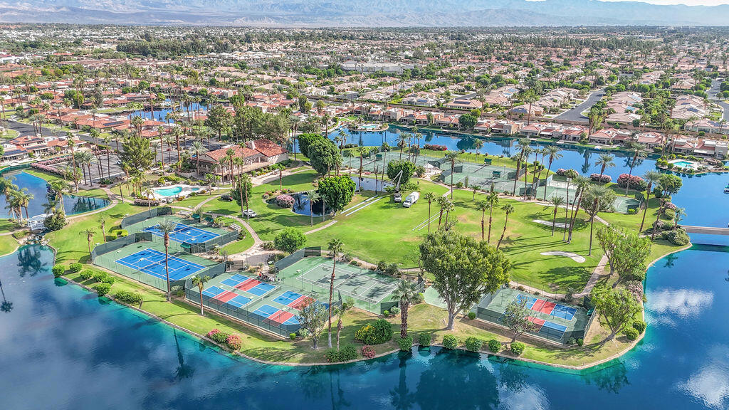 Lake Mirage Racquetball Club - Residential