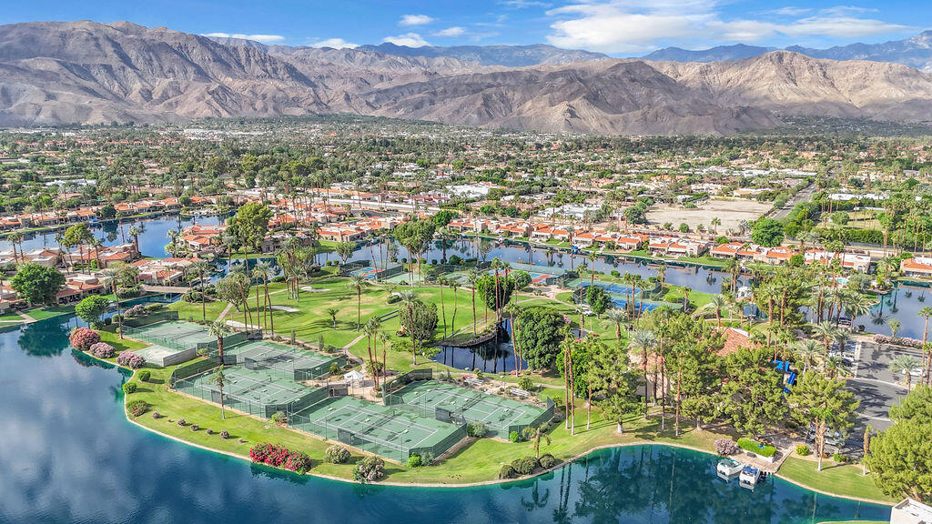Lake Mirage Racquetball Club - Residential