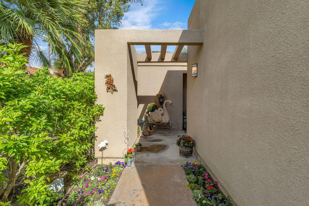 Lake Mirage Racquetball Club - Residential