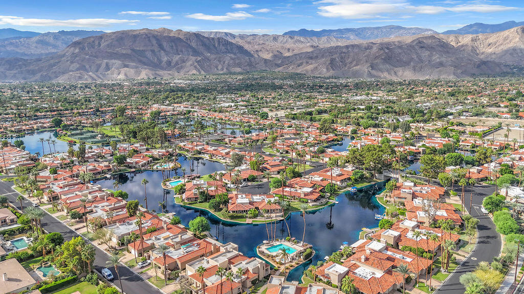 Lake Mirage Racquetball Club - Residential