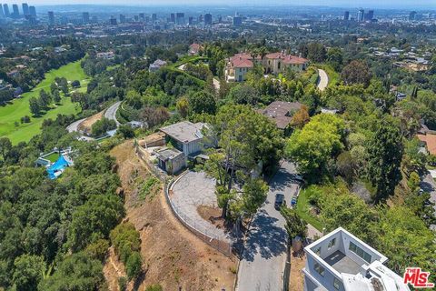 Photo of 11287 Chalon Road, Los Angeles, CA 90049 (MLS # 25557903)